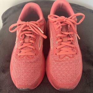 Brooks Ghost Max -Faded Rose/ Rosette